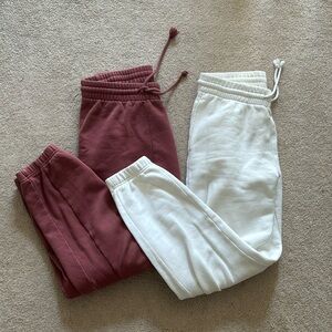 Set of 2 Aritzia TNA Cozy Fleece Boyfriend Sweatpants - Medium